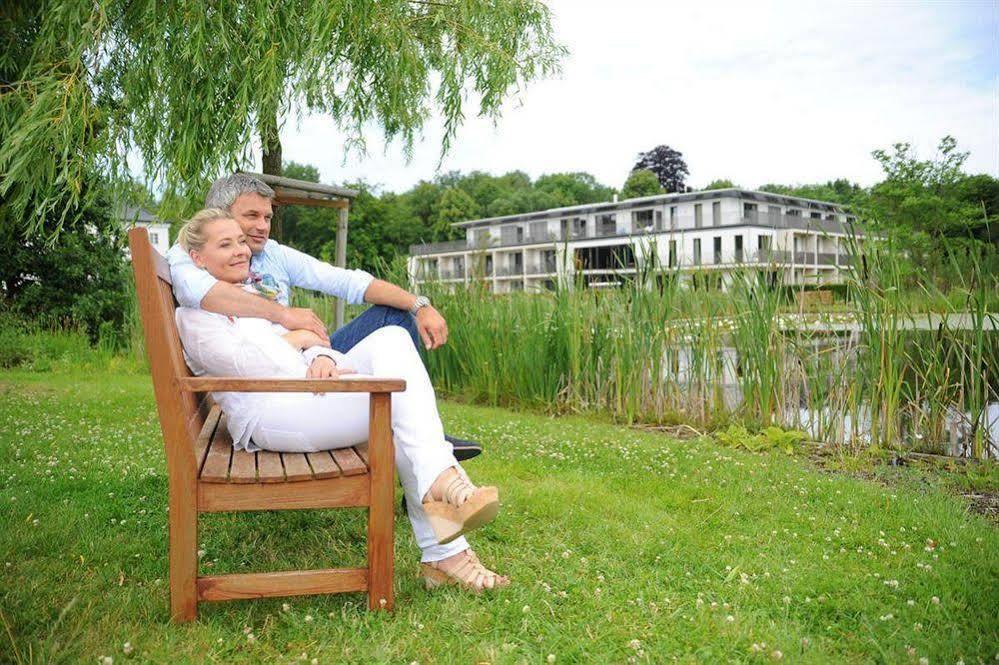 Schlossgut Groß Schwansee Exterior foto Retirement in Germany
